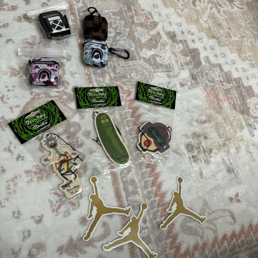Bundle of random items #stockingstuffers